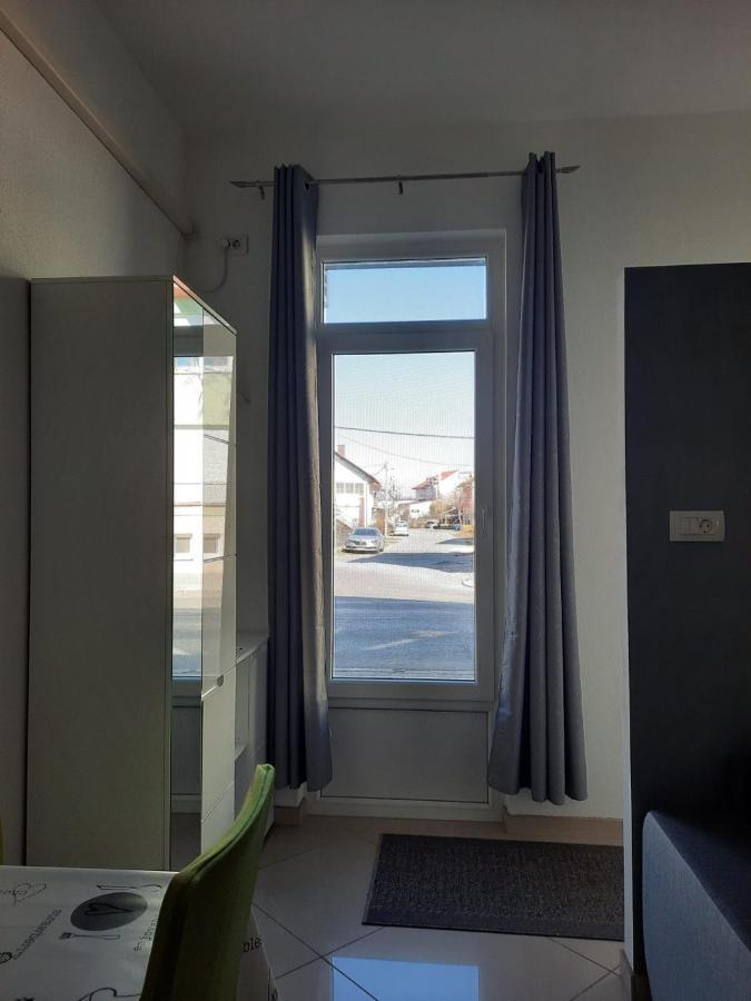 Apartment Gs Centar Gospić Esterno foto