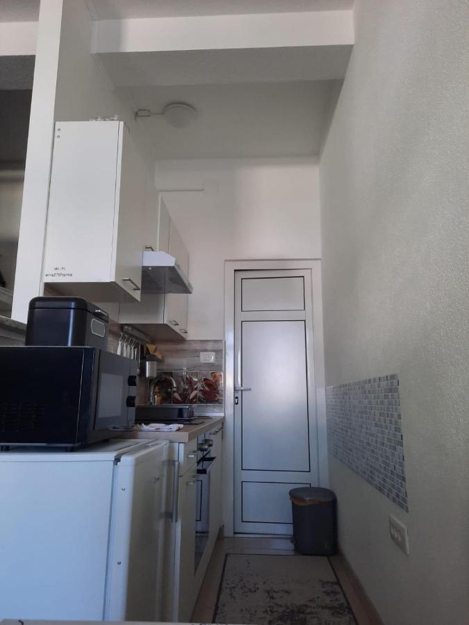 Apartment Gs Centar Gospić Esterno foto